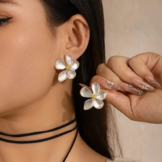 Jewelify Elegant Ginkgo Leaf Pearl Drop Earrings Ear Stud - Jewelify Shop