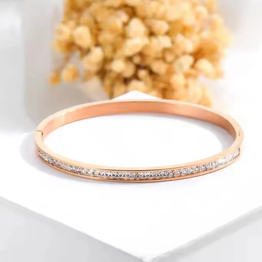 Jewelify Elegant Round Titanium Steel 18K Rose Gold-Plated Rhinestone Bangle - Jewelify Shop